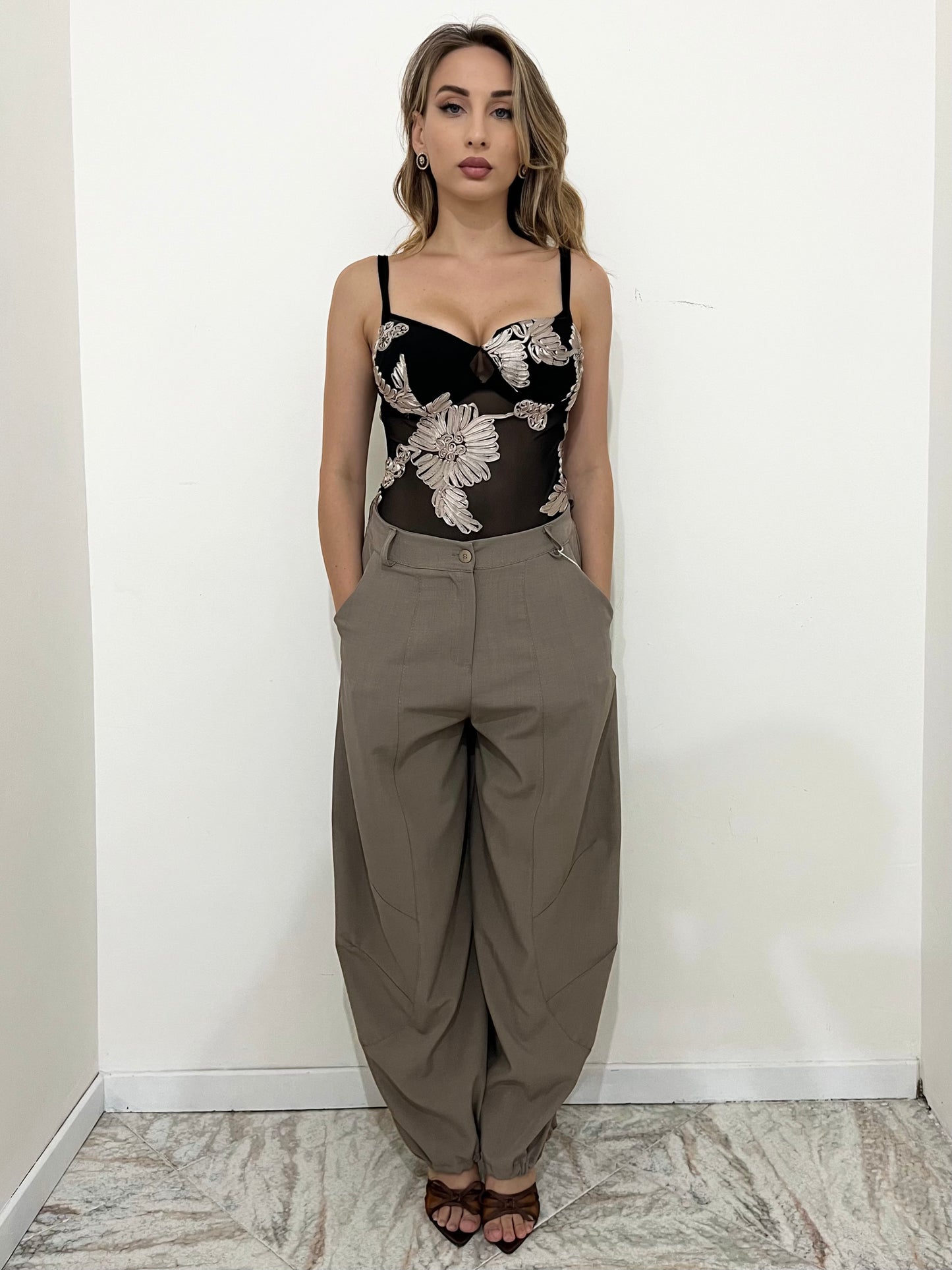 Pantaloni Balloon tortora